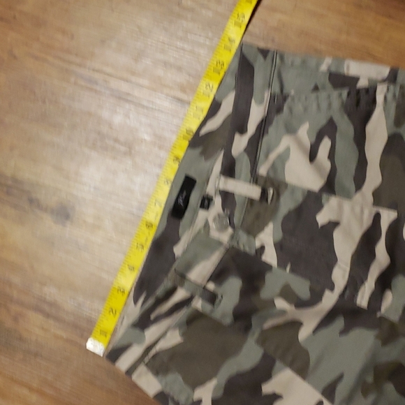 J crew cargo camouflage pants excellent condition - Picture 5 of 7